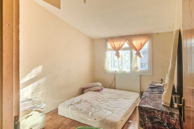 13 Muir Street, North Woolwich, London, E16 2HL 2