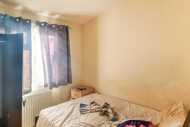 13 Muir Street, North Woolwich, London, E16 2HL 2