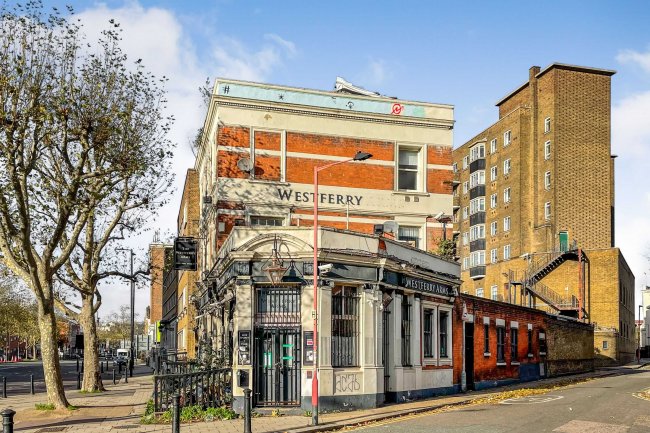 43 West India Dock Road, London, E14 8EZ 10