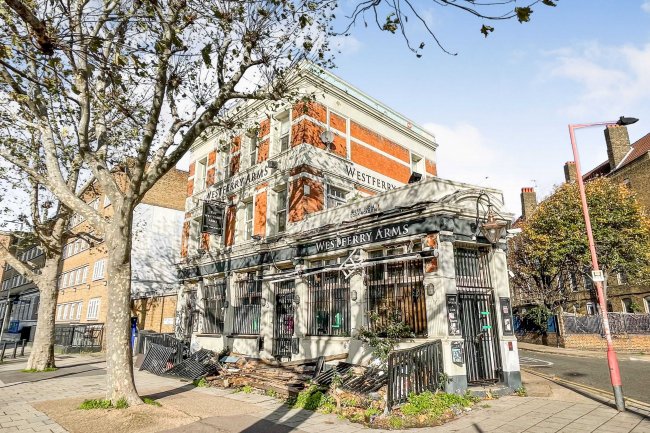 43 West India Dock Road, London, E14 8EZ 10