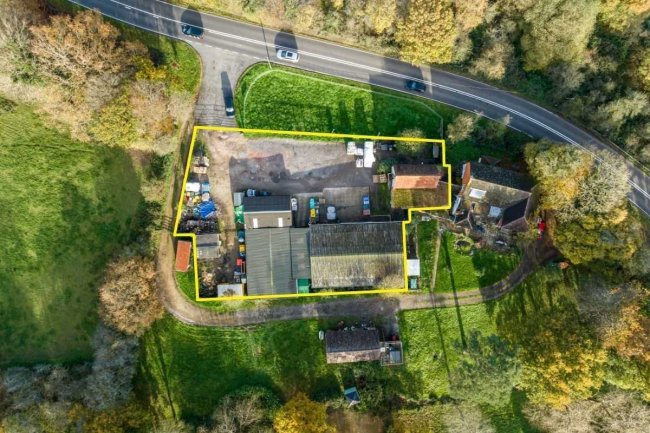 Kings Farm, Dorking Road, Kingsfold, RH12 3SA  3