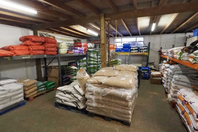 Kings Farm, Dorking Road, Kingsfold, RH12 3SA  3