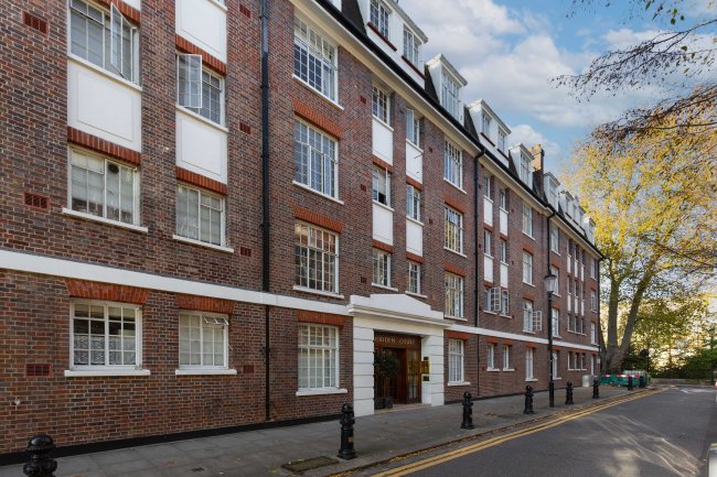 Flat 47 Meriden Court, Chelsea Manor Street, London, SW3 3TT 10