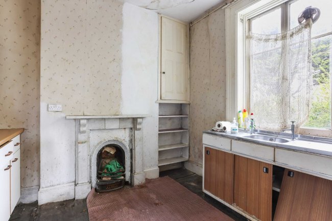 Elm Villa, 49 London Road, Cheltenham, GL52 6HE 8