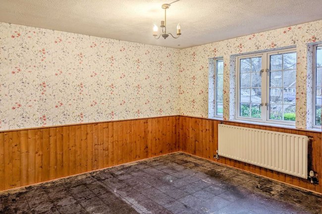 10 Vine Road, Stoke Poges, Slough, SL2 4DP 7