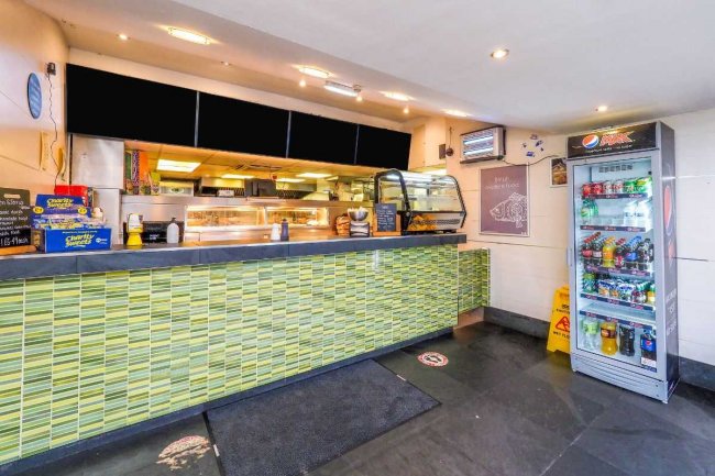 The Thorn Tree, 246 Nottingham Road, Langley Mill, Codnor, Nottingham NG16 4HG
 7