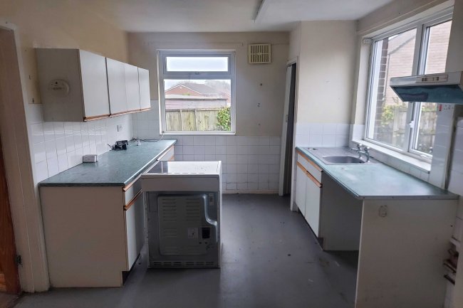 113 Meadway, Bradford, West Yorkshire, BD6 2ST 4