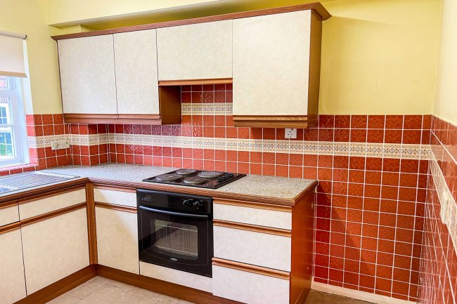 5 Little Orchard Close, Pinner, Middlesex,HA5 3DR
 2