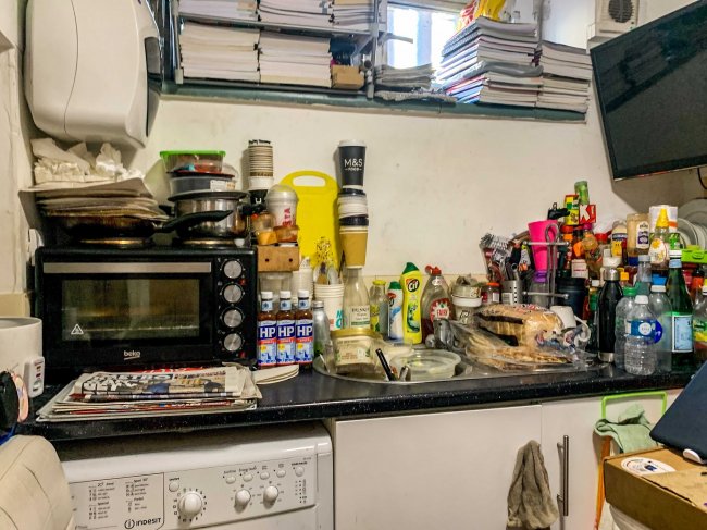 108a, Blackheath Road, London, SE10 8DA 
 6