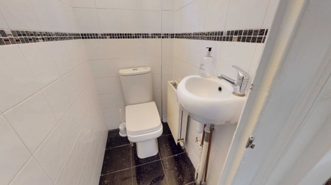 1 Digby Crescent, Finsbury Park, London, N4 2HS
 7