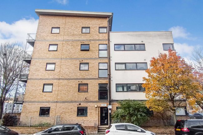 Rosebay House, 21 Hawgood Street, London, E3 3ST 5