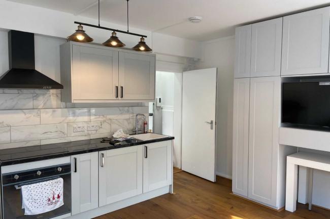 68CM Gloucester Gardens, Paddington, London W2 6BN 5