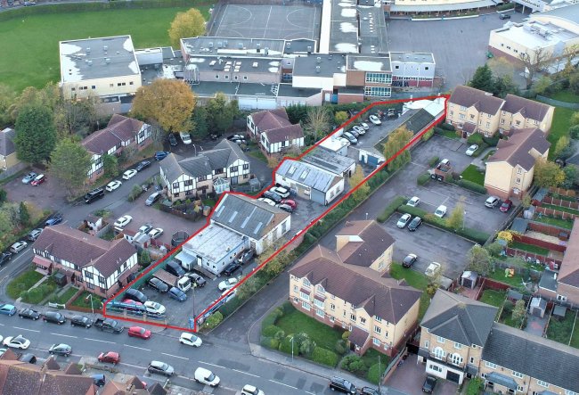 Bakers Yard, Grove Road, Chadwell Heath, Essex RM6 4UL 4