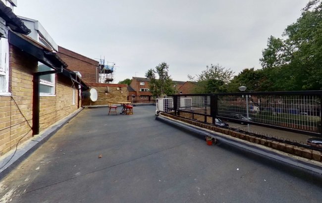 Royal Oak, 250 St Johns Way, Archway, London N19 3RJ 5