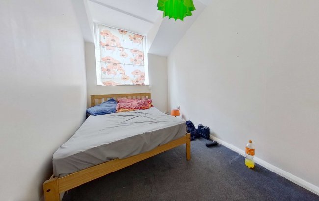 Royal Oak, 250 St Johns Way, Archway, London N19 3RJ 5