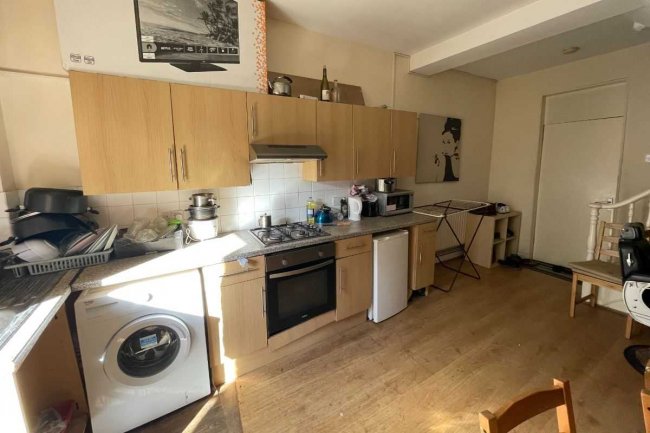 79 Church Street, Croydon, CR0 1RH  6