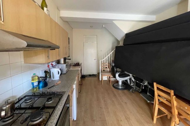 79 Church Street, Croydon, CR0 1RH  6