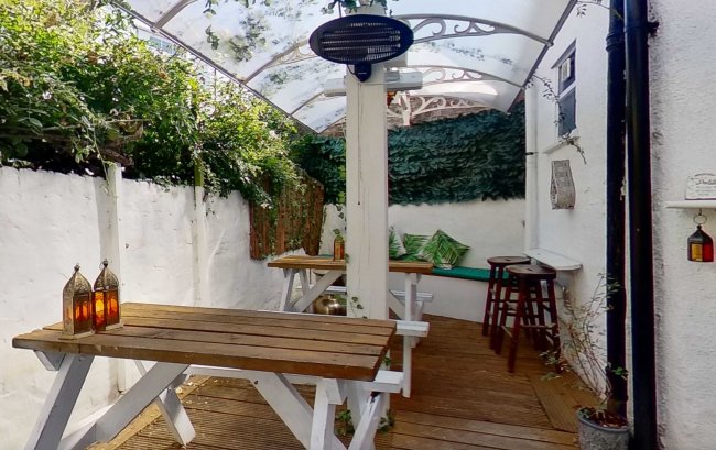 The Baring Arms, 55 Baring Street, London N1 3DS  3