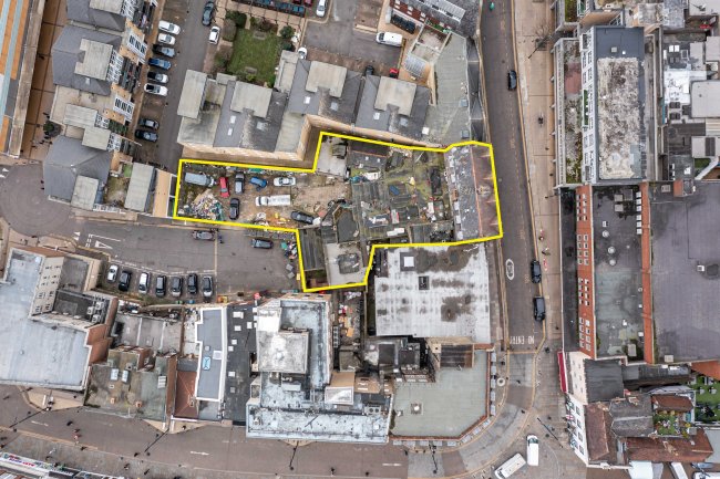 Bitter End, 15 High Street, Romford, RM1 1JU 6