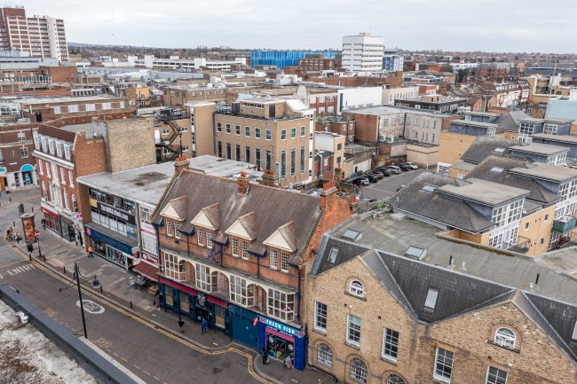 Bitter End, 15 High Street, Romford, RM1 1JU 6