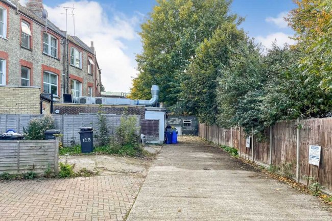 Land rear of 20 Hendon Lane, Finchley, London, N3 1TR 2