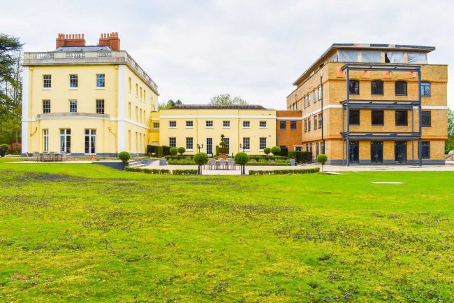 Westhorpe House, Marlow, Buckinghamshire SL7 3FJ 8