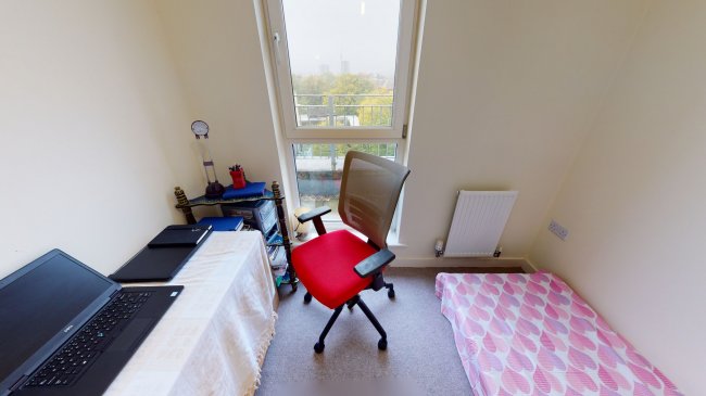 38 Flora Court, 25 Fortune Avenue, Edgware, Middlesex HA8 0FL 8