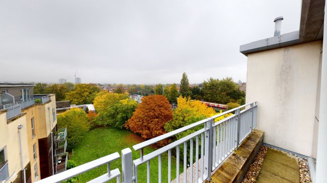 38 Flora Court, 25 Fortune Avenue, Edgware, Middlesex HA8 0FL 8