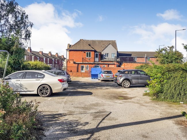 Dockin Hill Car Park, Dockin Hill Road, Doncaster, South Yorkshire DN1 2RD 2