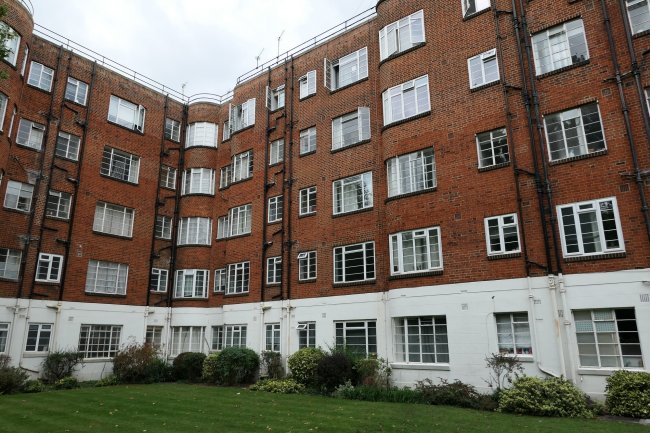 35 Langham Court, Wyke Road, Rayners Park, London SW20 8RP 3