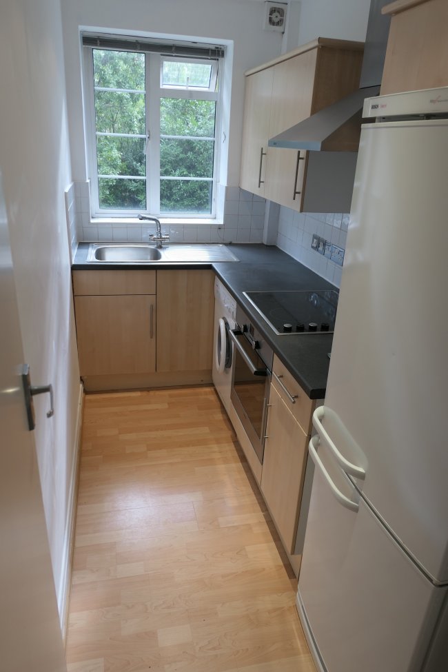 35 Langham Court, Wyke Road, Rayners Park, London SW20 8RP 3