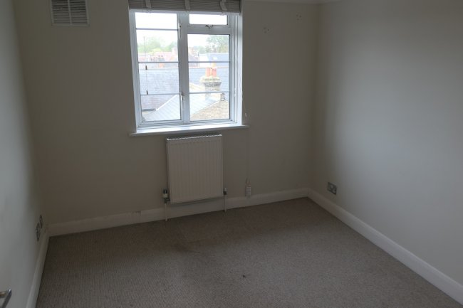 33 St Leonards Court, St Leonards Road, East Sheen, London SW14 7NG 6