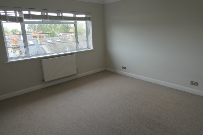 33 St Leonards Court, St Leonards Road, East Sheen, London SW14 7NG 6