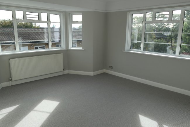 85 St Leonards Court, St Leonards Road, East Sheen, London SW14 7LS 9