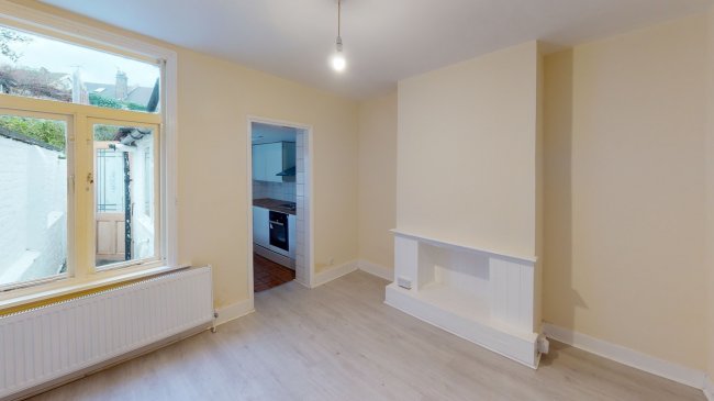 20 Borough Hill, Croydon, Surrey CR0 4LN 4