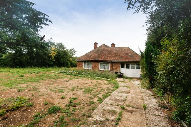 Innisfree, Fairby Lane, Hartley, Longfield, Kent, DA3 8DA  6