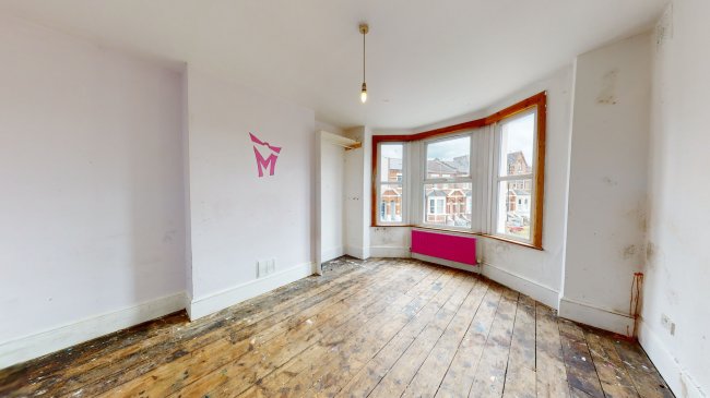 203 Milkwood Road, Herne Hill, London SE24 0JE 10