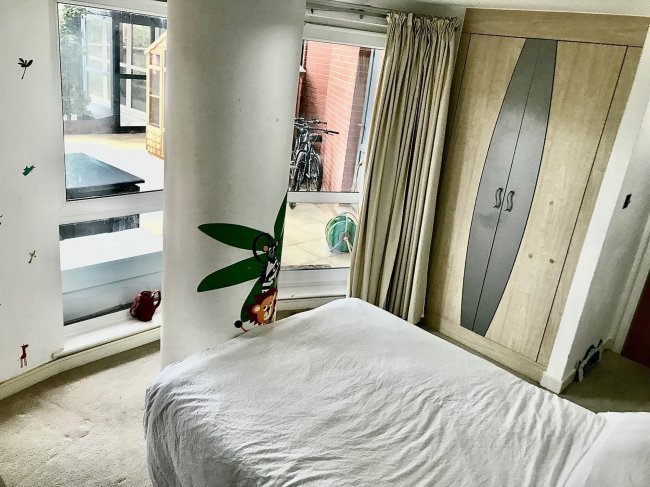 110 New Atlas Wharf, 3 Arnhem Place, Isle of Dogs, London E14 3ST 9