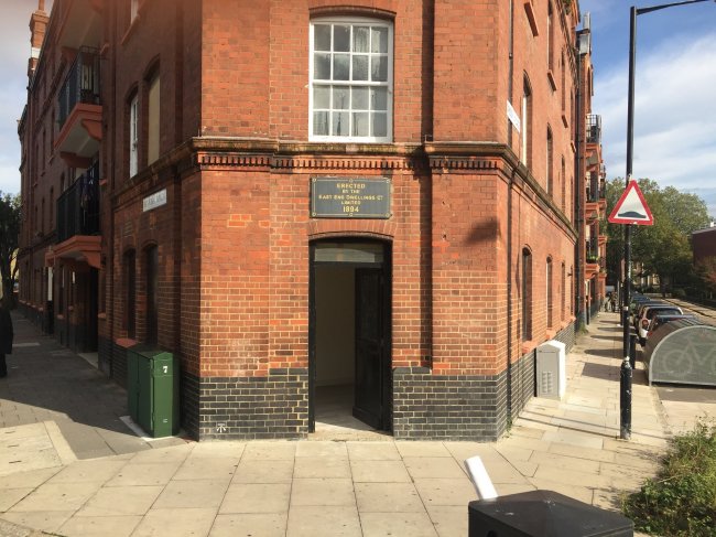 21 Cressy House, Hannibal Road, Stepney Green, London E1 3JE 2