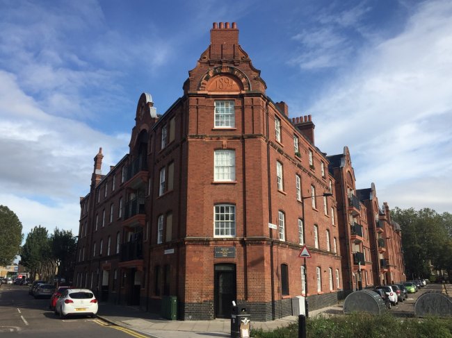 21 Cressy House, Hannibal Road, Stepney Green, London E1 3JE 2