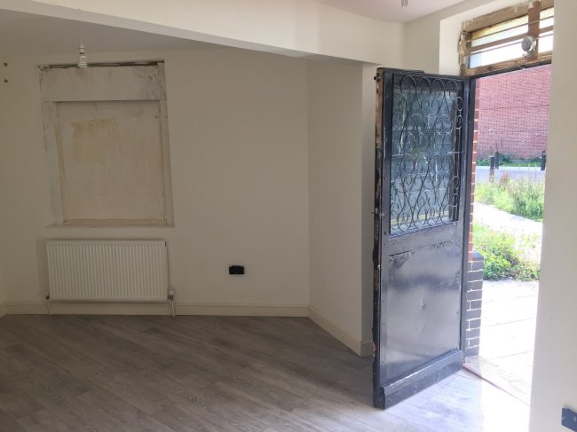 21 Cressy House, Hannibal Road, Stepney Green, London E1 3JE 2