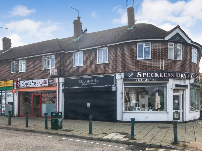 69 Poole Road, Epsom, Surrey, KT19 9SQ 2