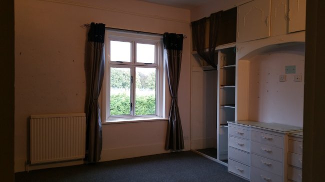 8 Cleveland Road, Uxbridge, Middlesex UB8 2DW 7