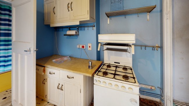 Lower Ground Floor, 972 Garratt Lane, London SW17 0ND 7