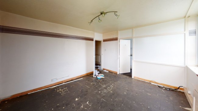 31 Colebrook House, Brabazon Street, London E14 6LB 5