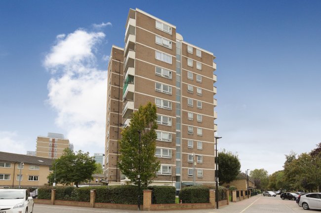 31 Colebrook House, Brabazon Street, London E14 6LB 5