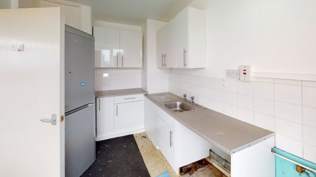 31 Colebrook House, Brabazon Street, London E14 6LB 5