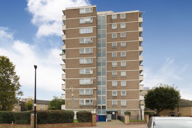 31 Colebrook House, Brabazon Street, London E14 6LB 5