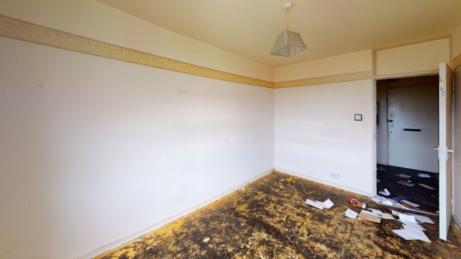 31 Colebrook House, Brabazon Street, London E14 6LB 5