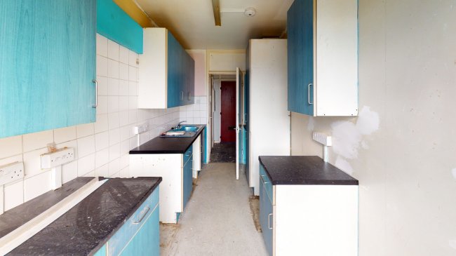 38 Sleaford House, Blackthorn Street, London E3 3PY 2